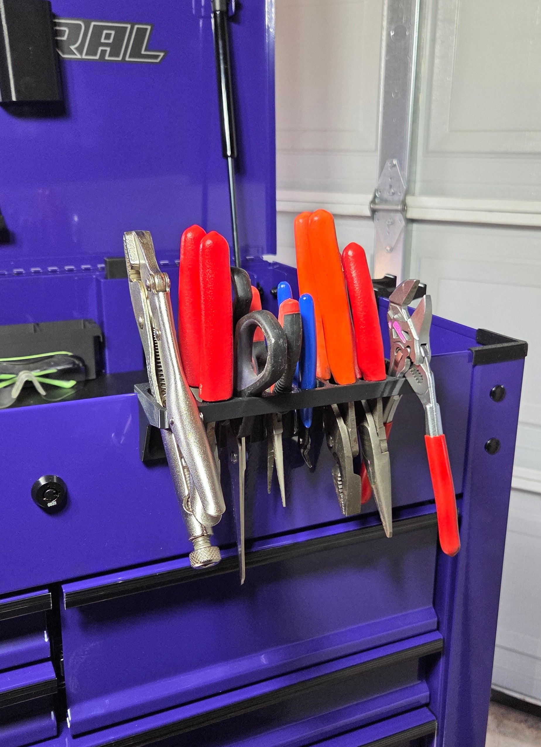 Tool Cart Plier Holder ClipOn Organizer for Pliers Keep your pliers organized and accessible This clipon plier rack is designed