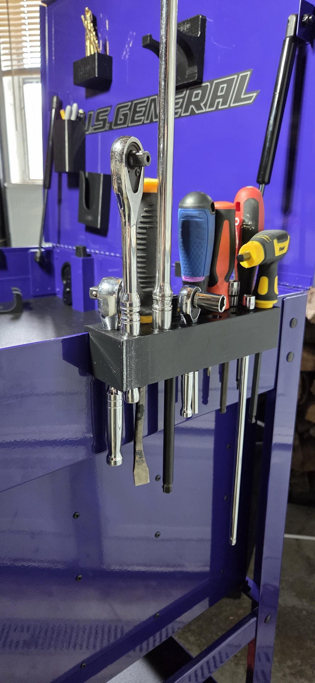 Tool Cart Extension Holder ClipOn Rack for Drives Store more tools in less spaceright on the cart edge This clipon organizer is