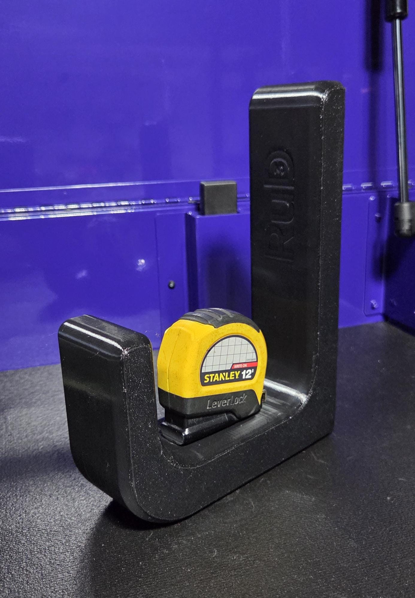 Heavy-Duty Magnetic Hook | Strong Neodymium Mount for Air Hoses & Extension Cords | Black PETG